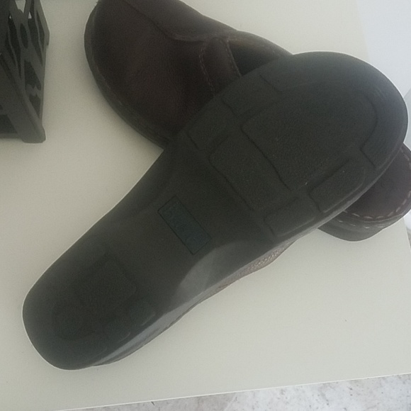 B. O. C. Brown slip ons size 10 - Picture 6 of 6